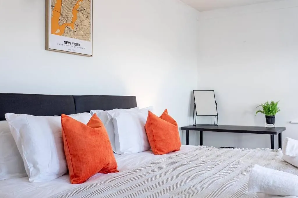 Central 3 Bed Duplex In York - Sleeps 6 0*,