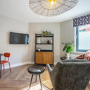 The Siding - Option Of Super King Bed Or 2 Singles Apartment