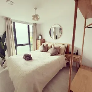 Monk Bar Gardens - Minster View Apartment
